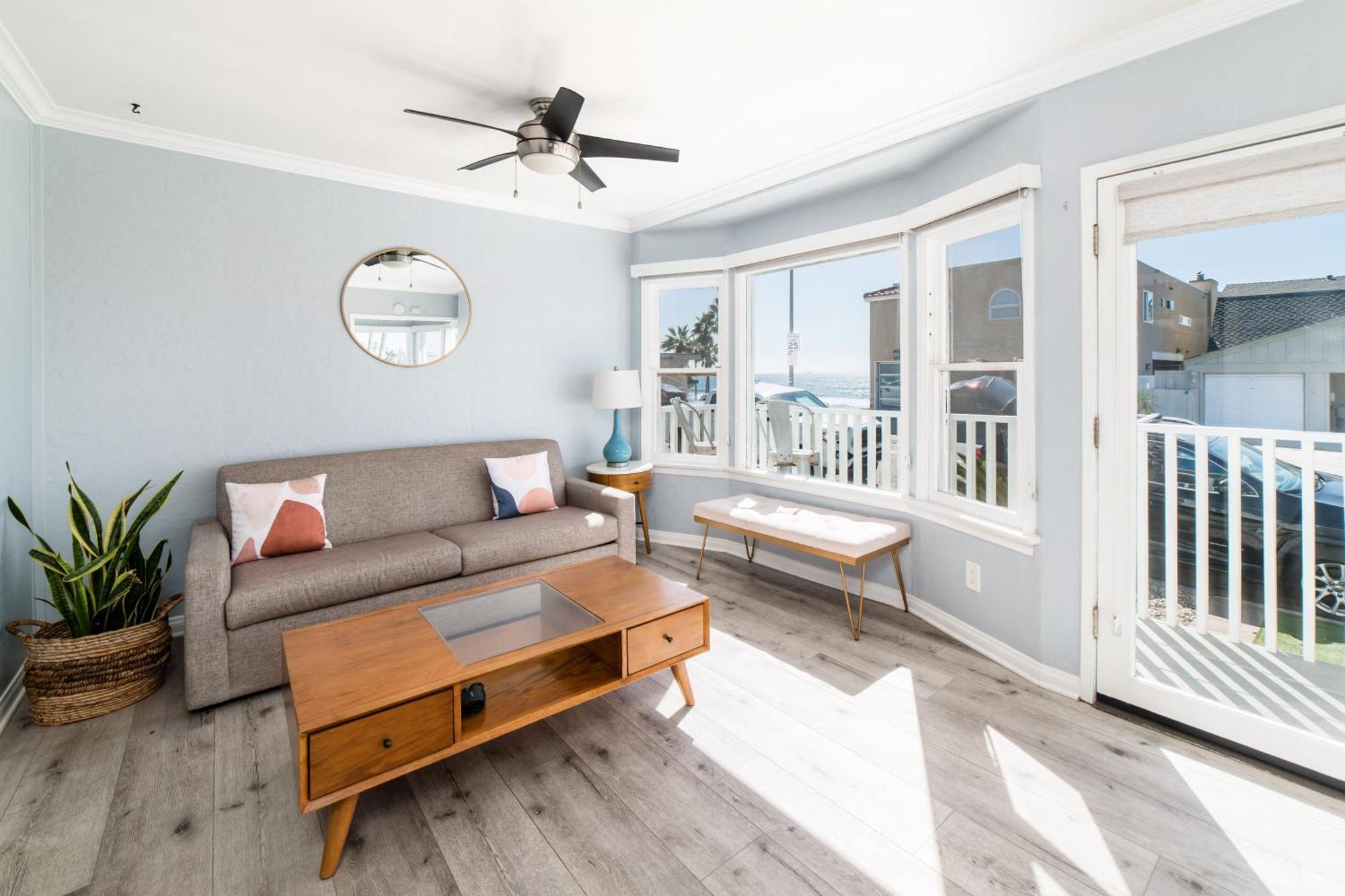 Pacific Bungalow In Oceanside With Backyard & Tiny House Exterior photo