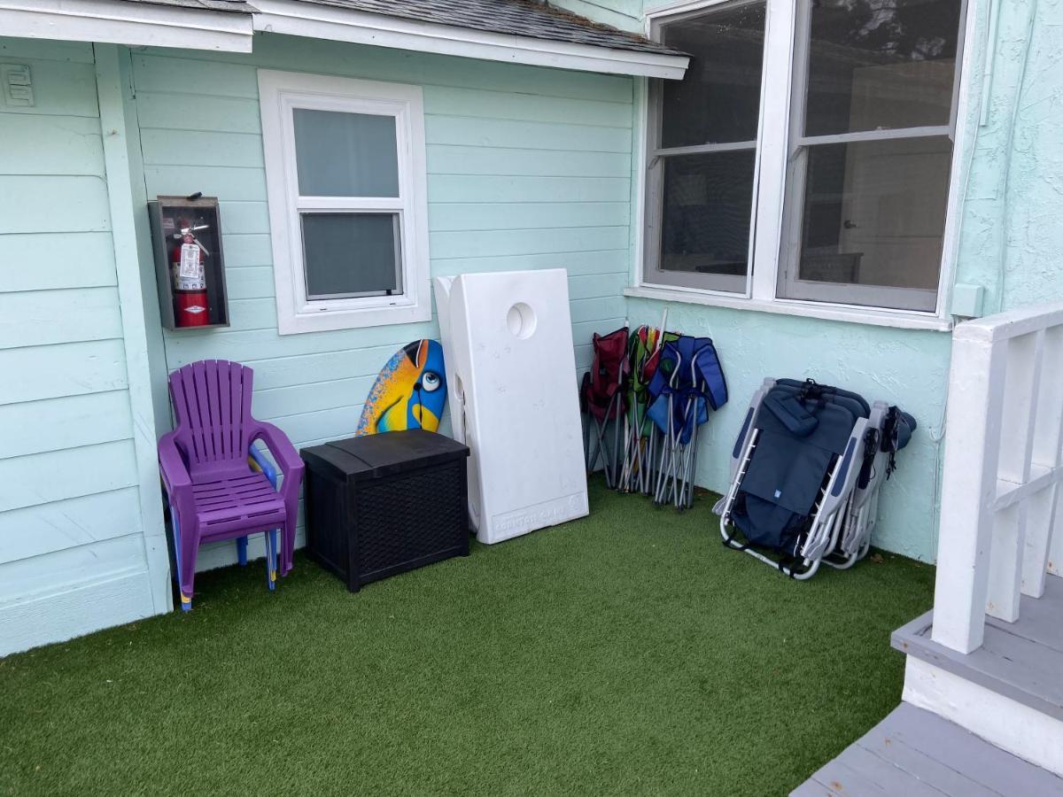 Pacific Bungalow In Oceanside With Backyard & Tiny House Exterior photo